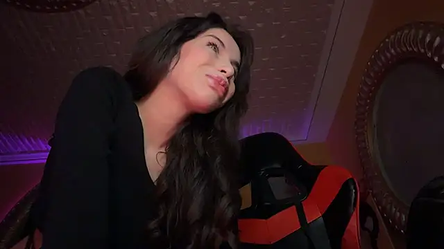 Snapshot of ORLA86 chatting on 02/12/25, 07:56 ORLA86 online show from 02/12/25, 07:56