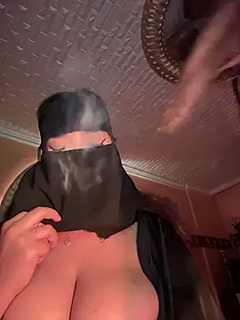 Snapshot of ORLA86 chatting on 09/09/25, 12:54 ORLA86 online show from 09/09/25, 12:54