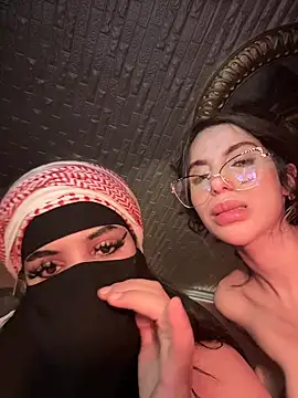 Snapshot of ORLA86 chatting on 10/04/25, 12:23 ORLA86 online show from 10/04/25, 12:23