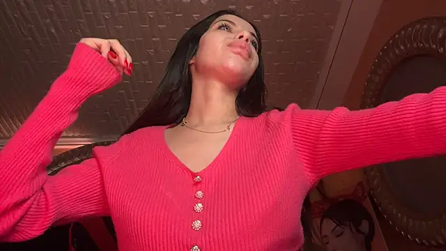 Snapshot of ORLA86 chatting on 02/21/25, 08:40 ORLA86 online show from 02/21/25, 08:40