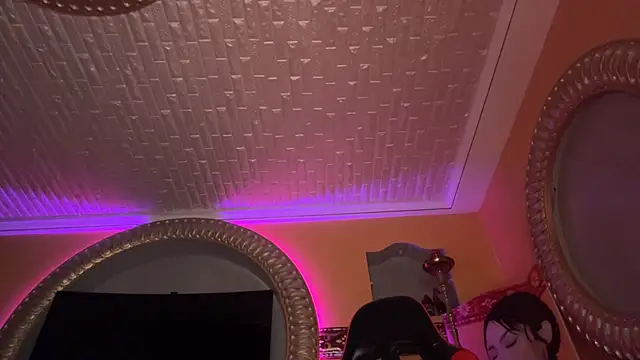 Snapshot of ORLA86 chatting on 02/15/25, 01:53 ORLA86 online show from 02/15/25, 01:53