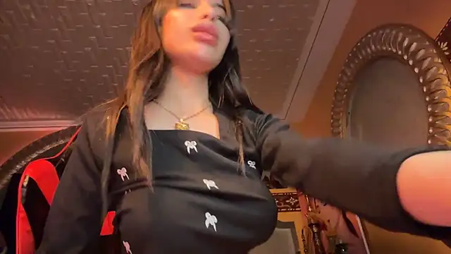 Snapshot of ORLA86 chatting on 03/12/25, 10:39 ORLA86 online show from 03/12/25, 10:39