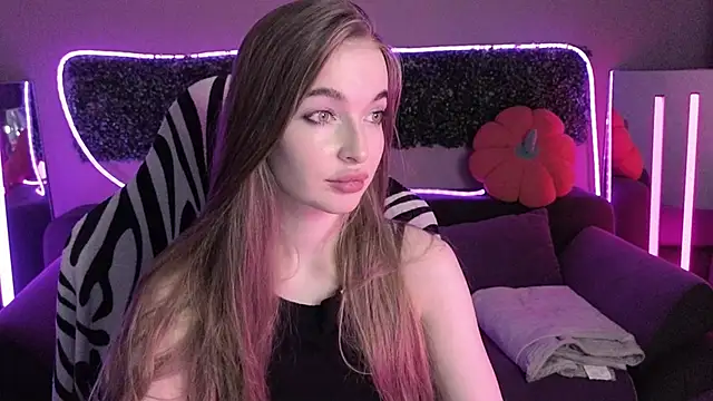 LissaCain online show from 11/22/25, 07:51