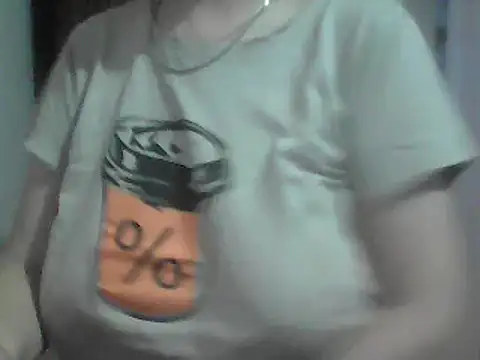 Snapshot of AnaXBerry chatting on 06/08/26, 05:35 AnaXBerry online show from 06/08/26, 05:35