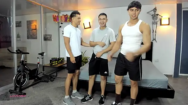 badguyss bisex online show from 10/07/25, 11:22