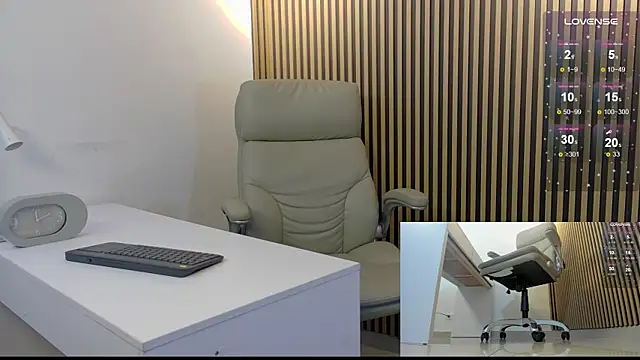 Snapshot of lulu_072 chatting on 09/24/25, 12:07 lulu 072 online show from 09/24/25, 12:07