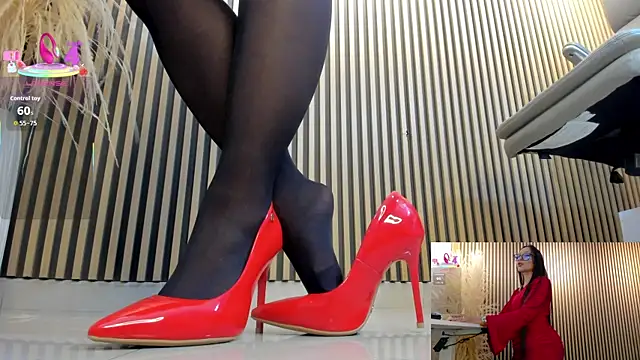 Snapshot of lulu_072 chatting on 04/21/26, 02:51 lulu 072 online show from 04/21/26, 02:51