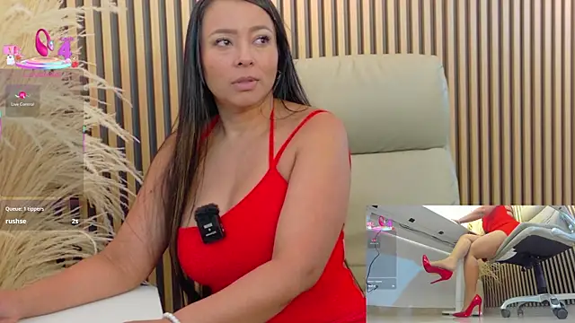 lulu 072 online show from 11/11/25, 12:27