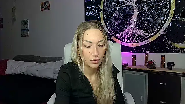 SexxyLiviaa online show from 10/30/25, 11:01