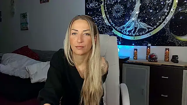 SexxyLiviaa online show from 10/26/25, 03:40
