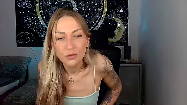 SexxyLiviaa online show from 12/19/25, 03:47