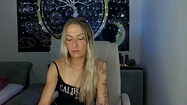 SexxyLiviaa online show from 09/16/25, 05:36