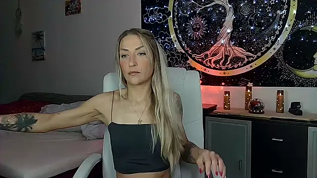 SexxyLiviaa online show from 10/25/25, 02:55