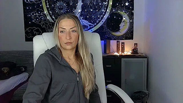 SexxyLiviaa online show from 10/16/25, 06:38