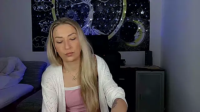 Snapshot of SexxyLiviaa chatting on 02/07/26, 12:40 SexxyLiviaa online show from 02/07/26, 12:40