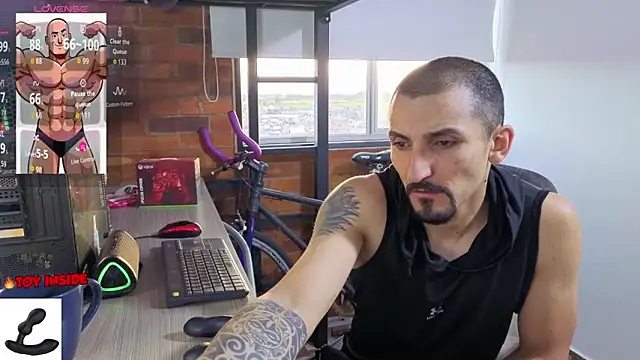 Snapshot of Marck_Muscle chatting on 06/16/26, 10:54 Marck Muscle online show from 06/16/26, 10:54