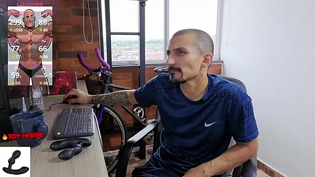 Snapshot of Marck_Muscle chatting on 06/09/26, 10:33 Marck Muscle online show from 06/09/26, 10:33