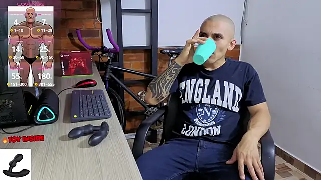 Marck Muscle online show from 04/12/26, 04:05