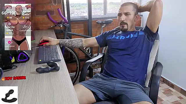 Snapshot of Marck_Muscle chatting on 06/12/26, 10:51 Marck Muscle online show from 06/12/26, 10:51