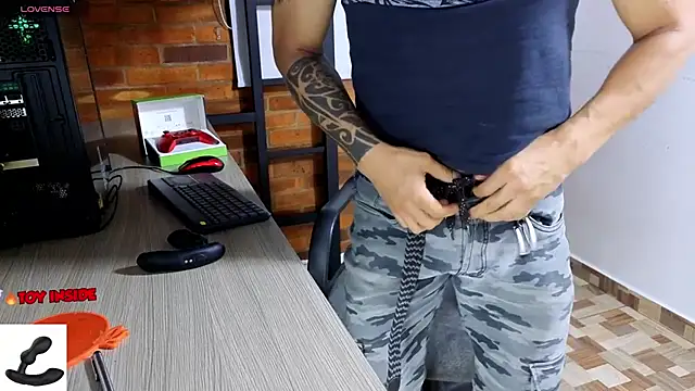 Marck Muscle online show from 12/17/25, 02:27