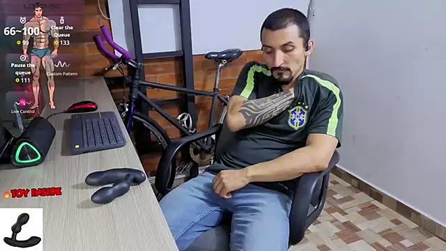 Marck Muscle online show from 03/21/26, 02:24