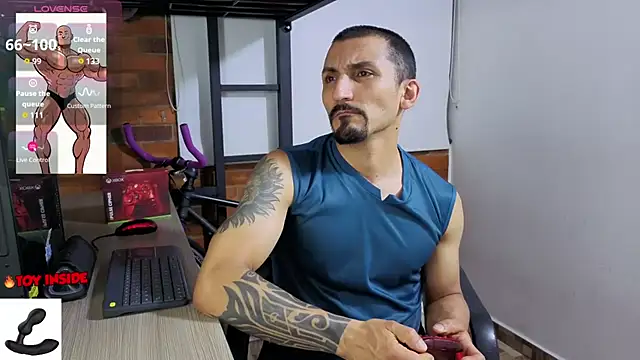 Snapshot of Marck_Muscle chatting on 06/25/26, 05:12 Marck Muscle online show from 06/25/26, 05:12