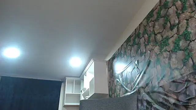 Snapshot of Karla_sweed chatting on 01/28/25, 11:07 Karla sweed online show from 01/28/25, 11:07