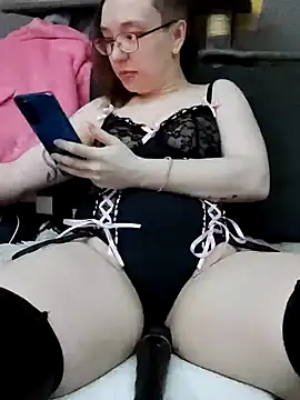 Isabella Geney online show from 01/18/25, 11:11