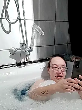 Isabella Geney online show from 02/21/26, 05:59