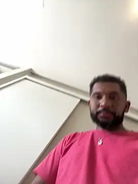 MiddlingAffluent online show from 03/01/26, 05:13