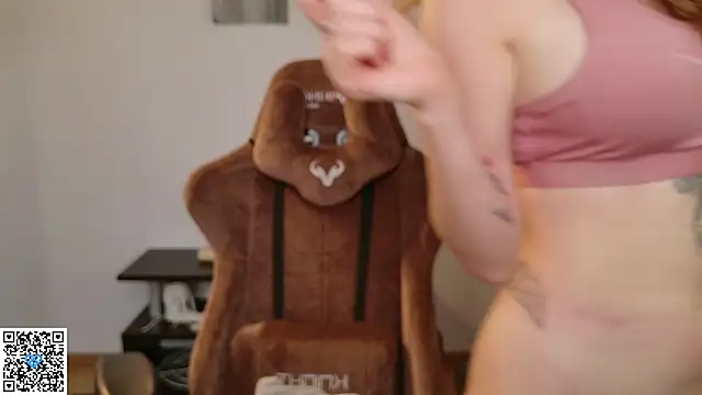 Neko Kimiko online show from 10/03/25, 11:56