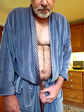 jakjak106 online show from 12/10/24, 09:44