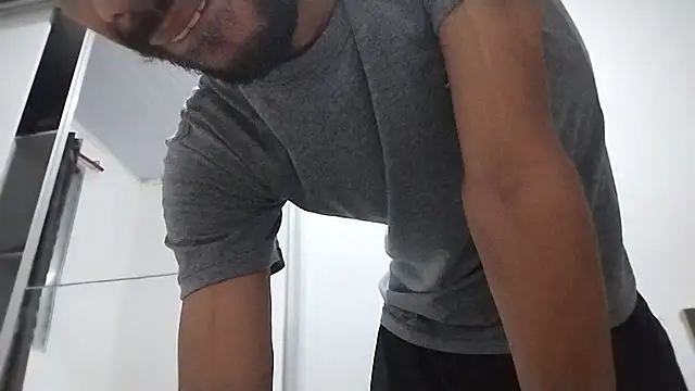 Snapshot of UncutToyBoy23cm chatting on 01/14/26, 08:56 UncutToyBoy23cm online show from 01/14/26, 08:56