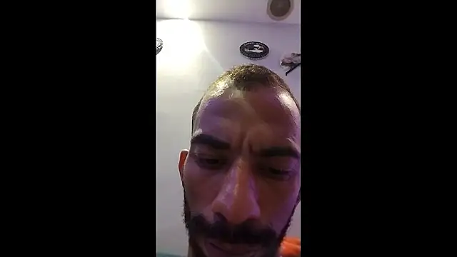 Snapshot of UncutToyBoy23cm chatting on 01/16/26, 05:22 UncutToyBoy23cm online show from 01/16/26, 05:22