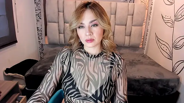 KataHot  online show from 10/30/25, 08:17