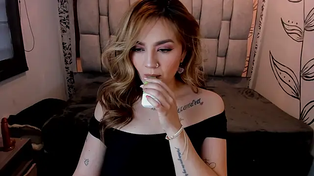 KataHot  online show from 10/29/25, 08:19