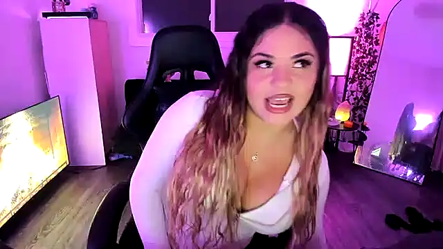 MelSaunders online show from 11/22/25, 11:36