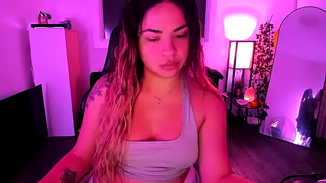 MelSaunders online show from 11/22/25, 01:37