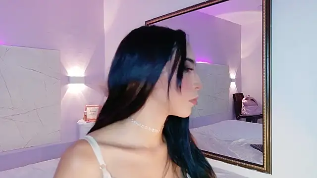 AbrilBrent online show from 11/08/25, 07:50