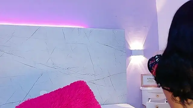 AbrilBrent online show from 11/17/25, 07:40