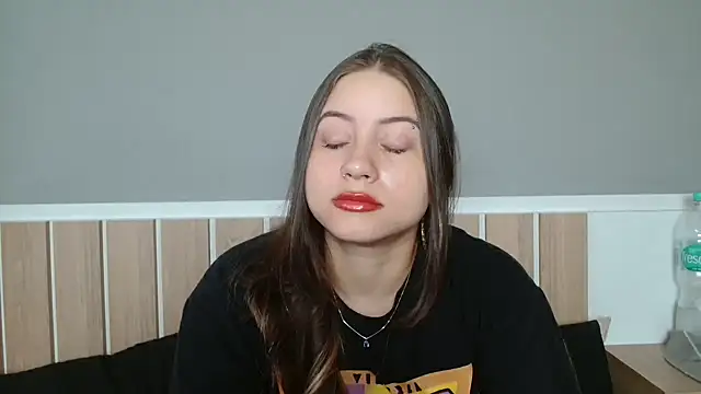 520 Loirex 741 online show from 12/18/25, 08:45