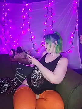 EverlyEster online show from 05/15/26, 03:26