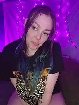 EverlyEster online show from 03/22/26, 10:11