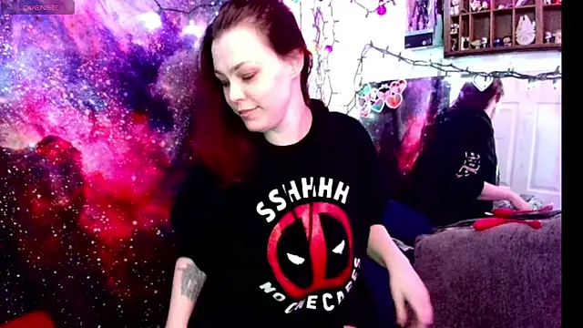 Snapshot of EverlyEster chatting on 01/26/25, 06:59 EverlyEster online show from 01/26/25, 06:59