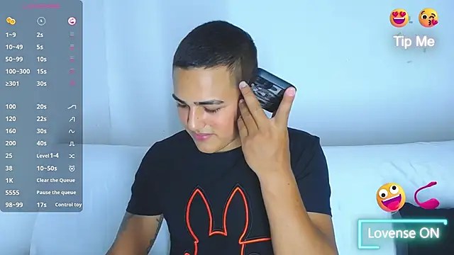 Latino Junge online show from 01/08/25, 09:55