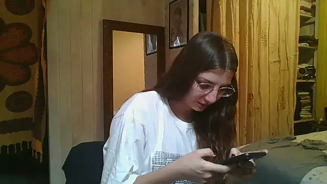 Snapshot of SweetyBabyDemon chatting on 05/18/26, 02:55 SweetyBabyDemon online show from 05/18/26, 02:55