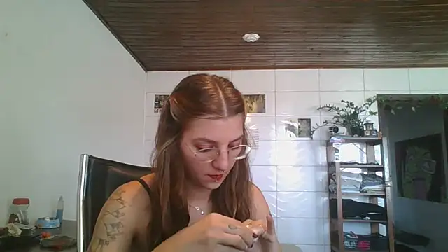 Snapshot of SweetyBabyDemon chatting on 04/18/26, 01:24 SweetyBabyDemon online show from 04/18/26, 01:24