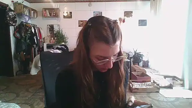 SweetyBabyDemon online show from 10/28/25, 01:32