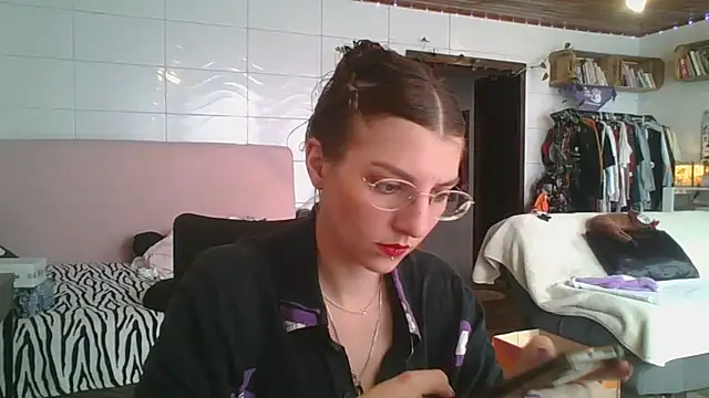 SweetyBabyDemon online show from 10/01/25, 07:07