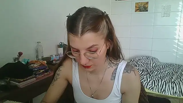 SweetyBabyDemon online show from 11/06/25, 01:04